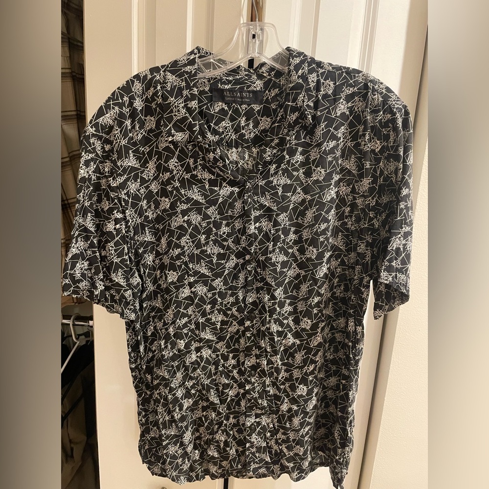 Allsaints Geometric Black Scratch Design Short Sleeve Casual Button Down Large